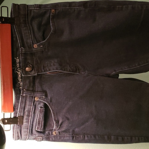 Universal Threads Skinny Jeans - Picture 3 of 6